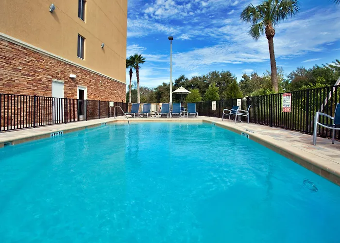 Holiday Inn Express Hotel & Suites Largo-Clearwater By Ihg